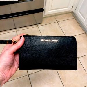 Michael Kors wristlet